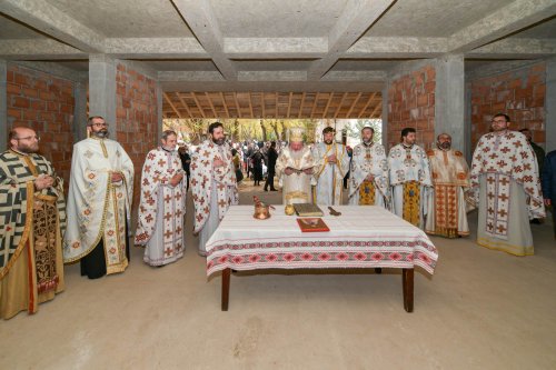 Binecuvântare la Biserica Sfântului Grigorie Palama din București Poza 234013