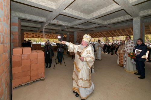 Binecuvântare la Biserica Sfântului Grigorie Palama din București Poza 234015
