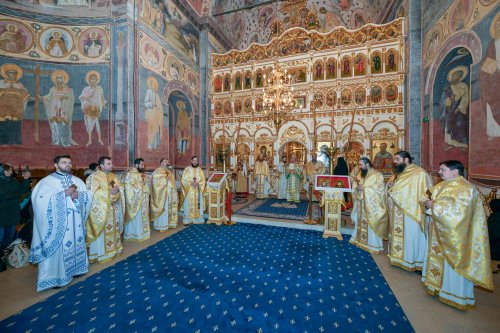 Sfântul Cuvios Gheorghe, sărbătorit la Mănăstirea Cernica Poza 236025