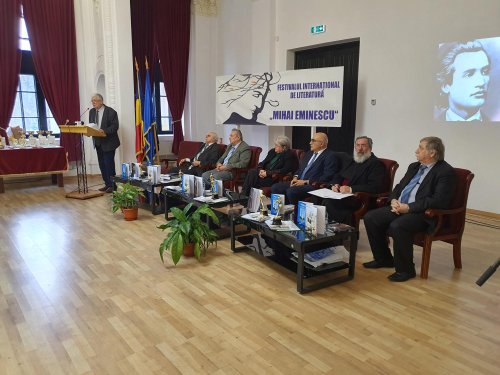 Festivalul internaţional de literatură, la Mănăstirea Orşova Poza 241598