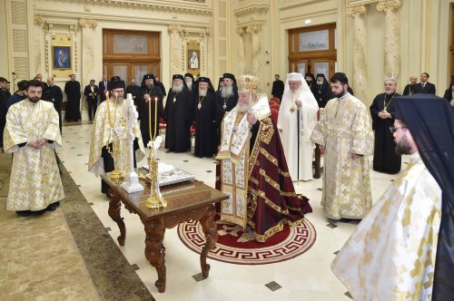 Lucrările Adunării Naționale Bisericeşti în Palatul Patriarhiei Poza 244141