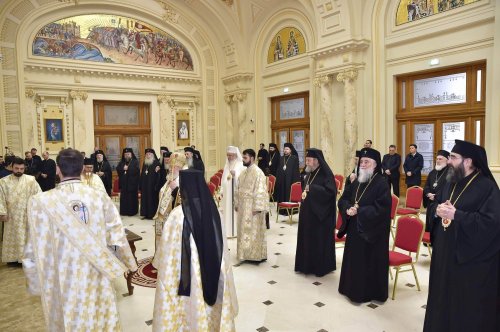 Lucrările Adunării Naționale Bisericeşti în Palatul Patriarhiei Poza 244143