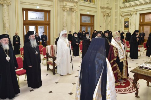 Lucrările Adunării Naționale Bisericeşti în Palatul Patriarhiei Poza 244151