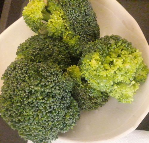 Două legume verzi anticancerigene: broccoli şi ţelina Poza 244586