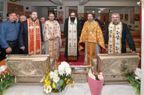 Moaștele a trei sfinți la Biserica Bărbătescu Vechi din Capitală Poza 244726