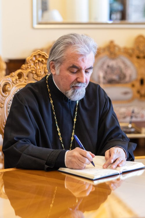 Ambasadorul Elveției la Bucureşti, în vizită de rămas-bun la Patriarhia Română Poza 248745