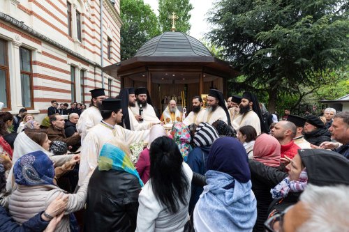 Sărbătoarea unui iubit sfânt tămăduitor la Mănăstirea Radu Vodă din Capitală Poza 253167