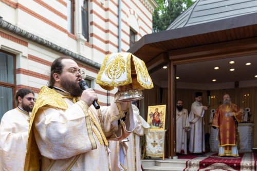 Sărbătoarea unui iubit sfânt tămăduitor la Mănăstirea Radu Vodă din Capitală Poza 253172