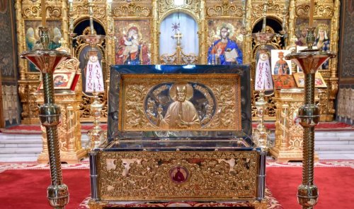 Sfântul Efrem cel Nou, bucuria revărsării tămăduirilor pline de har Poza 253092
