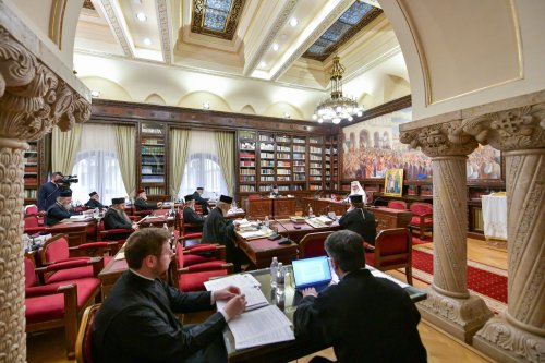 Ședință de lucru a Sinodului Mitropoliei Munteniei și Dobrogei Poza 254748