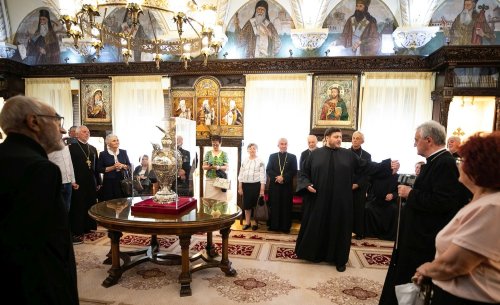 Patriarhul României s-a întâlnit cu foștii colegi teologi de la Sibiu Poza 257601