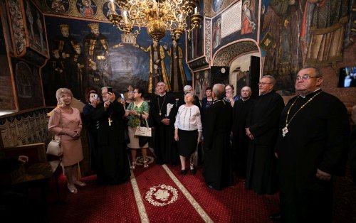 Patriarhul României s-a întâlnit cu foștii colegi teologi de la Sibiu Poza 257602