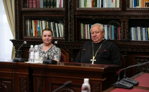 Patriarhul României s-a întâlnit cu foștii colegi teologi de la Sibiu Poza 257605