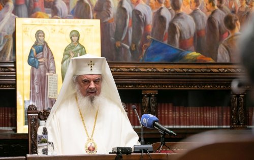 Patriarhul României s-a întâlnit cu foștii colegi teologi de la Sibiu Poza 257611