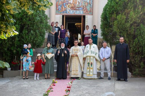  Sfinții români cinstiți în parohia tulceană Ostrov Poza 259078