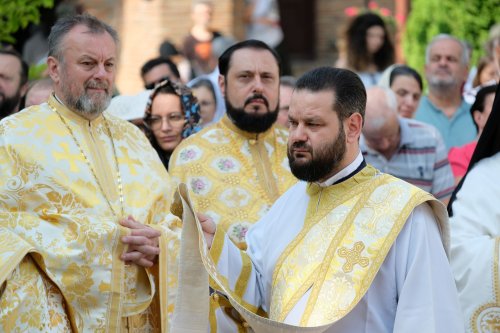 Fidelitate față de sfinți și fast liturgic la hramul Mănăstirii Plumbuita Poza 259788
