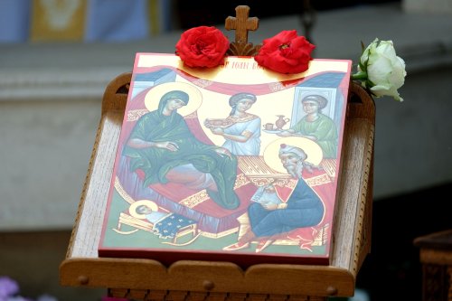 Fidelitate față de sfinți și fast liturgic la hramul Mănăstirii Plumbuita Poza 259800