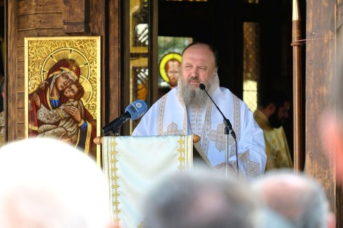 Fidelitate față de sfinți și fast liturgic la hramul Mănăstirii Plumbuita Poza 259801