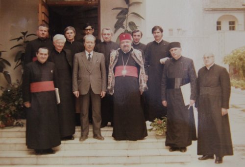 Preotul profesor Dumitru Abrudan, redactor la „Telegraful Român” la răscruce de milenii Poza 265930
