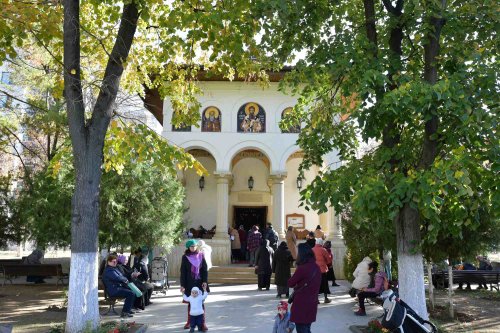 Sfântul Grigorie Palama cinstit în biserica din campusul Universităţii Politehnica Poza 276933