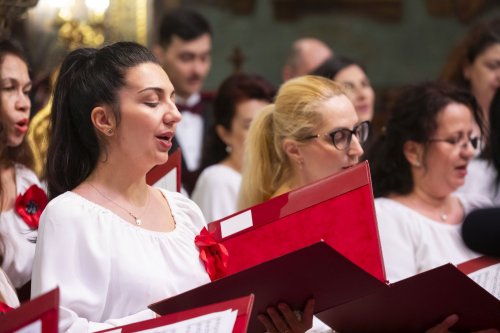 Concert de colinde în Ajunul Crăciunului la Catedrala Patriarhală Poza 282320