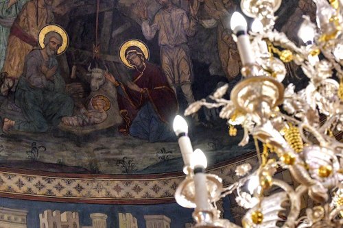 Praznic luminos la Catedrala Patriarhală din București Poza 282363