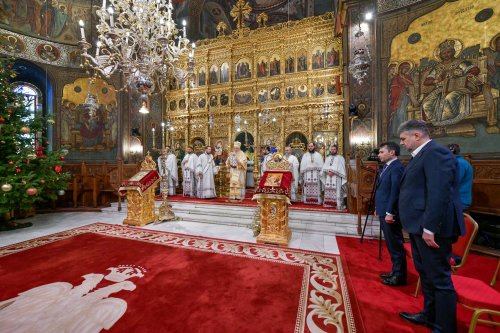 Praznic luminos la Catedrala Patriarhală din București Poza 282386