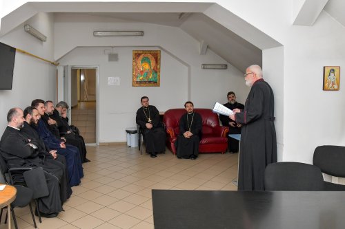 Întâlnire a preoților de caritate în ziua unor sfinți doctori fără de arginți Poza 285323