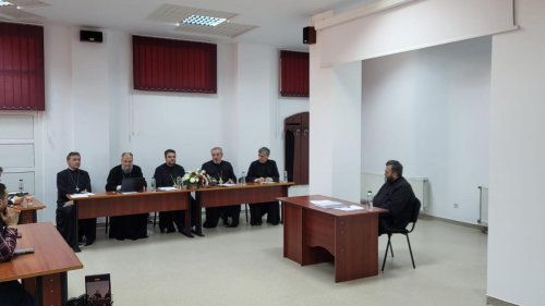 O nouă teză de doctorat susţinută la Facultatea de Teologie Ortodoxă din Alba Iulia Poza 286415