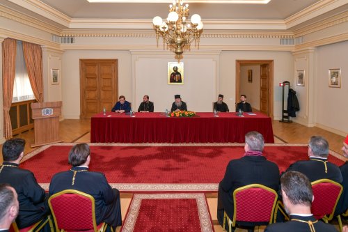 Ședința Adunării Generale a Casei de Ajutor Reciproc a Arhiepiscopiei Bucureștilor Poza 286827