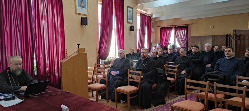 Proiectele Eparhiei Sibiului prezentate clericilor din Protopopiatul Braşov Poza 287302