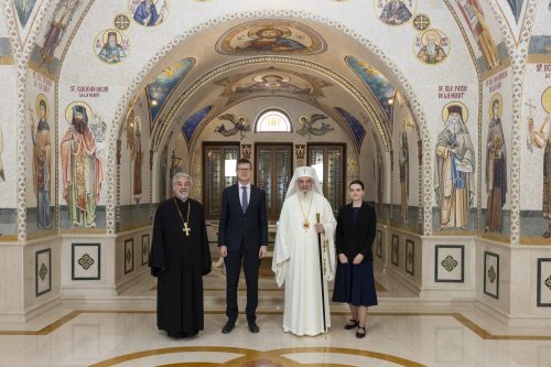 Noul ambasador al Regatului Unit al Marii Britanii și Irlandei de Nord în vizită de prezentare la Patriarhia Română Poza 287904