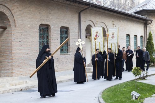 Procesiune cu moaștele Sfinților 40 de Mucenici la Mănăstirea Antim Poza 288202