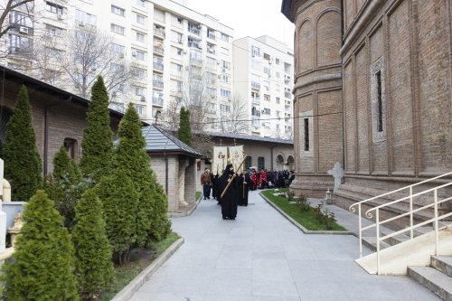 Procesiune cu moaștele Sfinților 40 de Mucenici la Mănăstirea Antim Poza 288205