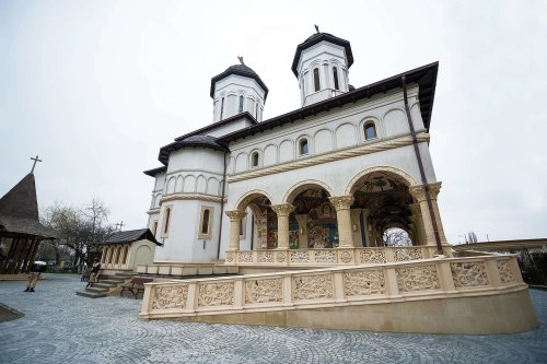 Atelier pentru tineri la Biserica „Sfânta Vineri”-Pajura din București Poza 289289