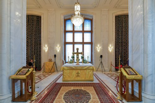 Patriarhul României a sfințit capela din incinta Palatului Parlamentului Poza 289722