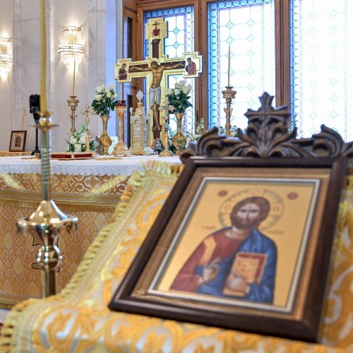 Patriarhul României a sfințit capela din incinta Palatului Parlamentului Poza 289725