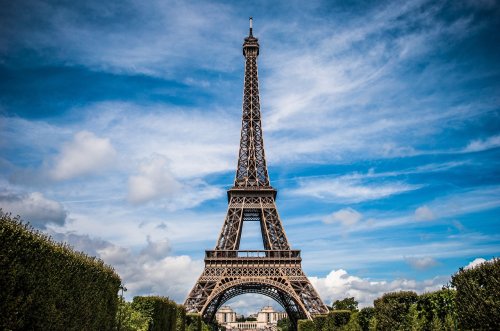 Simbolul Parisului a împlinit 135 de ani Poza 290483