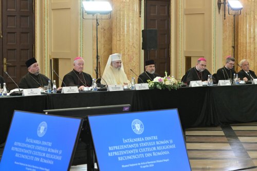 Perspectivele parteneriatului dintre stat și cultele religioase, dezbătute în Capitală Poza 291410