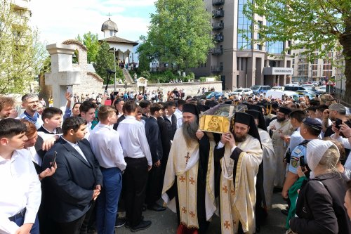 Pelerinajul istoric din Arhiepiscopia Bucureștilor a continuat în sectorul 4  Poza 291962