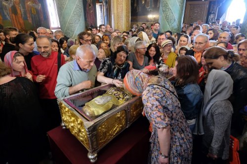 Pelerinajul istoric din Arhiepiscopia Bucureștilor a continuat în sectorul 4  Poza 291970