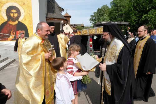 Pelerinajul istoric din Arhiepiscopia Bucureștilor a continuat în sectorul 4  Poza 291974