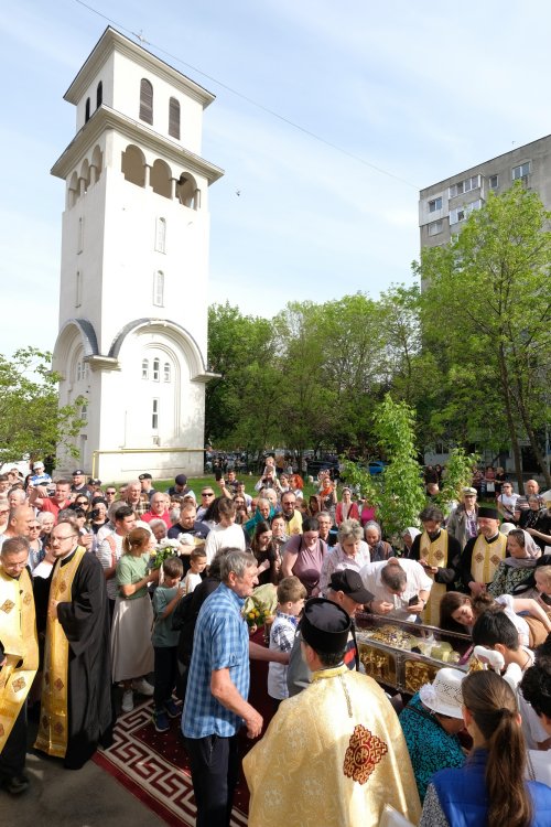 Pelerinajul istoric din Arhiepiscopia Bucureștilor a continuat în sectorul 4  Poza 291980