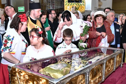 Pelerinajul istoric din Arhiepiscopia Bucureștilor a continuat în sectorul 4  Poza 292012