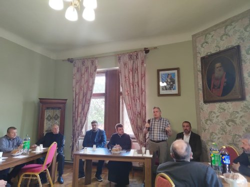 Prelegeri în județul Sibiu despre îngrijirea vârstnicilor și despre preoție Poza 292342