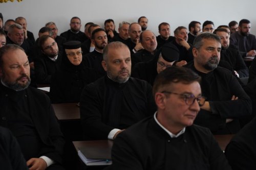 Evenimentul „Patrimoniul cultural religios: «Un trecut pentru viitor»” la Alba Iulia Poza 292445