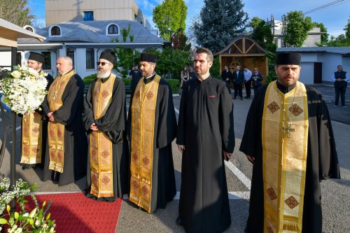 Sfântul Dimitrie cel Nou și-a încheiat călătoria în Arhiepiscopia Bucureștilor Poza 292739