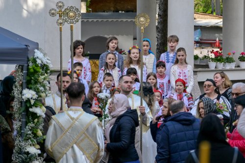 Sfântul Dimitrie cel Nou și-a încheiat călătoria în Arhiepiscopia Bucureștilor Poza 292748