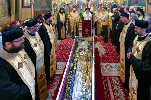 Sfântul Dimitrie cel Nou și-a încheiat călătoria în Arhiepiscopia Bucureștilor Poza 292808