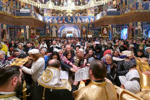 Sfântul Dimitrie cel Nou și-a încheiat călătoria în Arhiepiscopia Bucureștilor Poza 292860